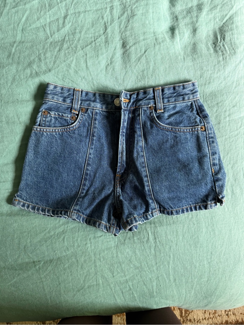 Re/Done Dark Blue Relaxed Men’s Denim Shorts
